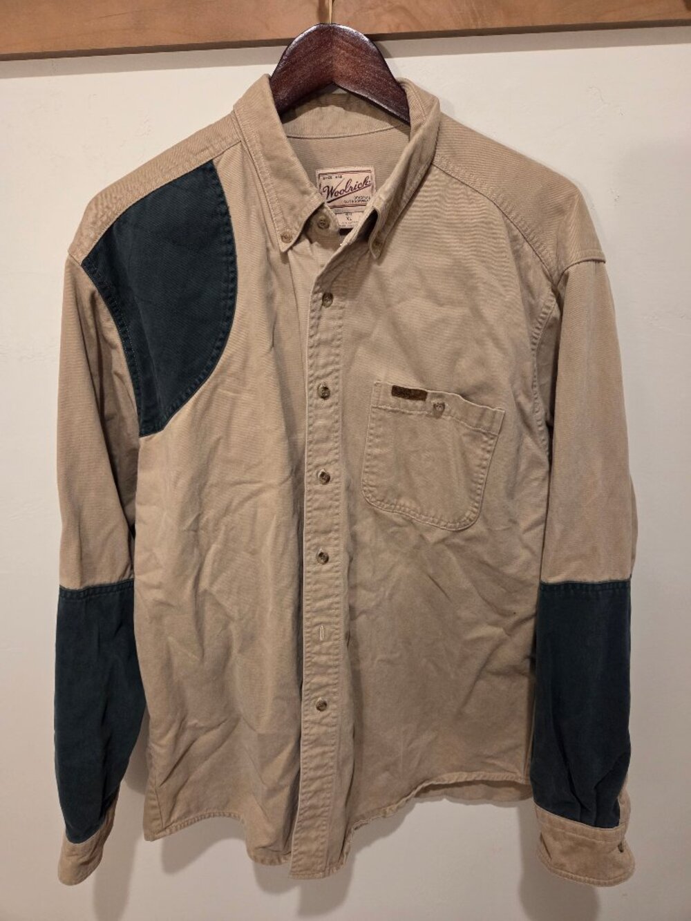 Woolrich Men’s XL Beige Green Colorblock Button-Down Shirt Long Sleeve Pockets